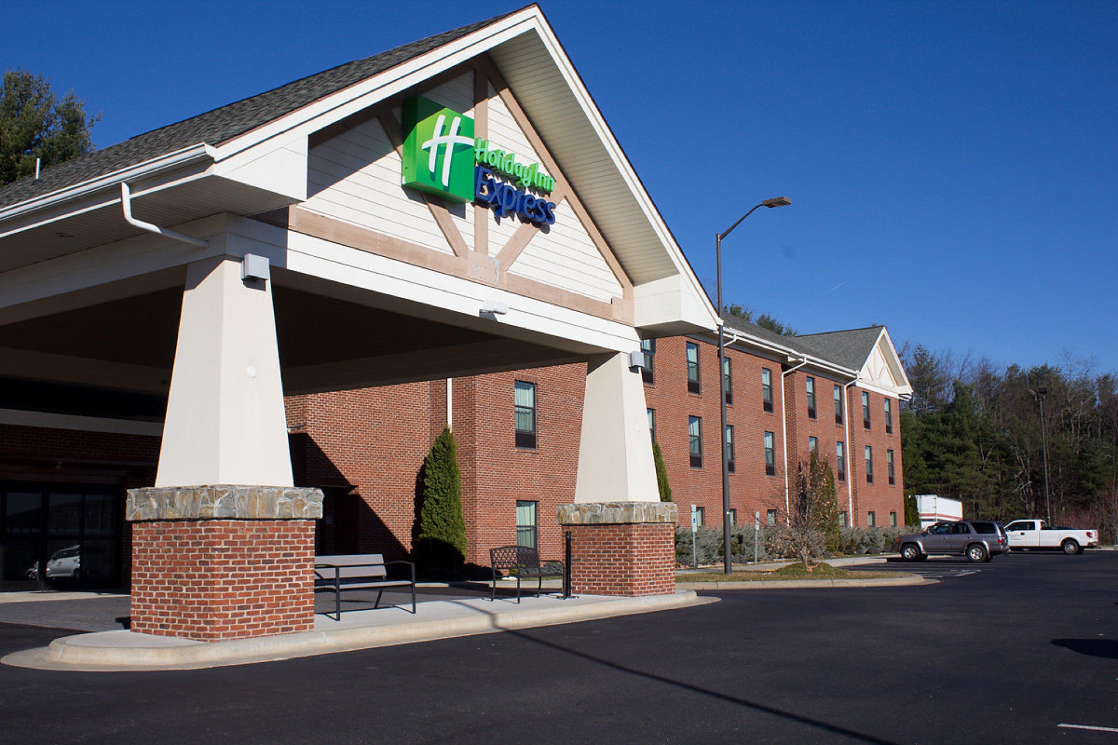 Holiday Inn Express West Jefferson By Ihg Luaran gambar