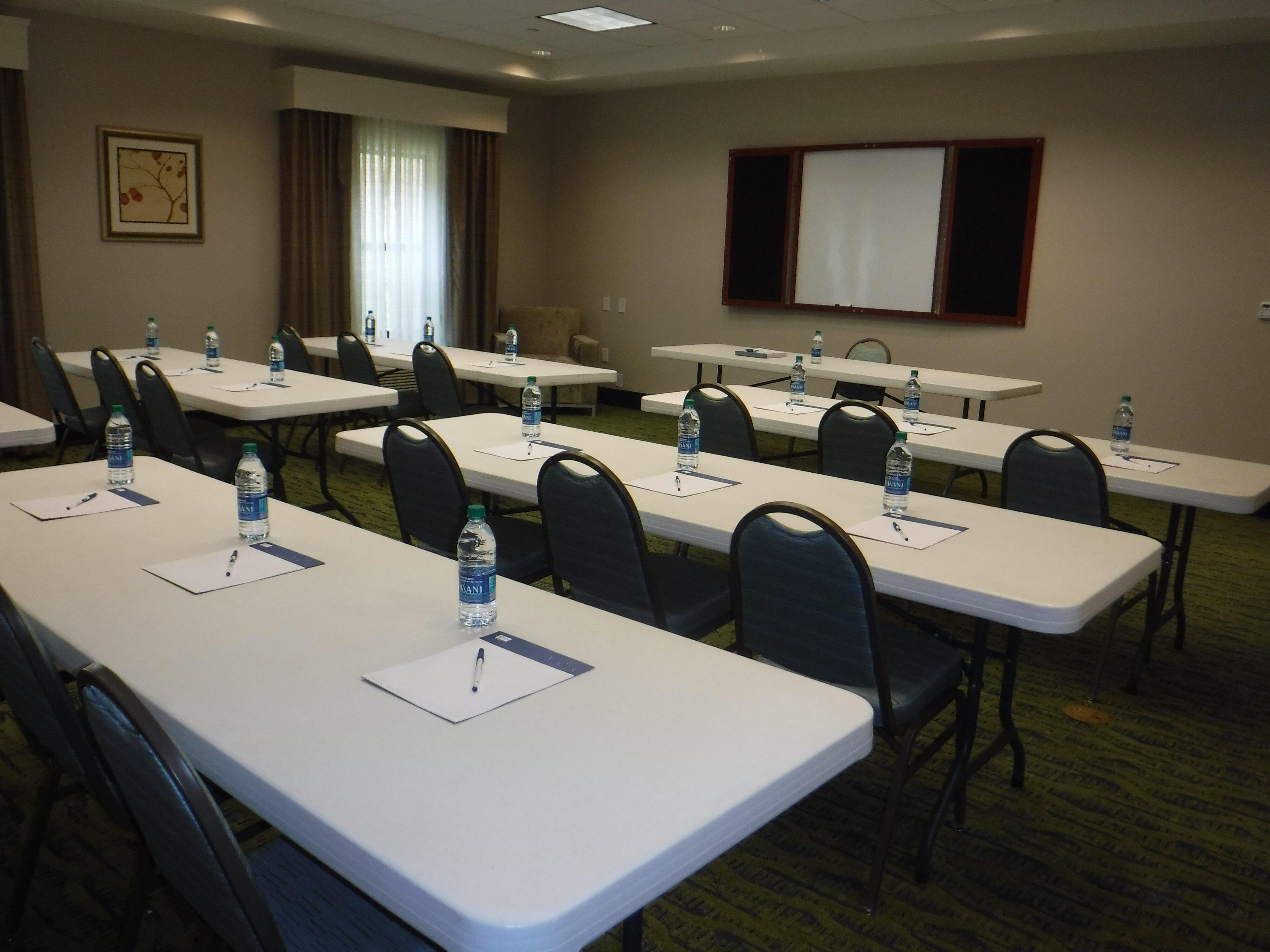 Holiday Inn Express West Jefferson By Ihg Luaran gambar