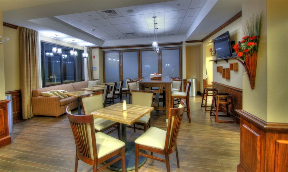 Holiday Inn Express West Jefferson By Ihg Restoran gambar