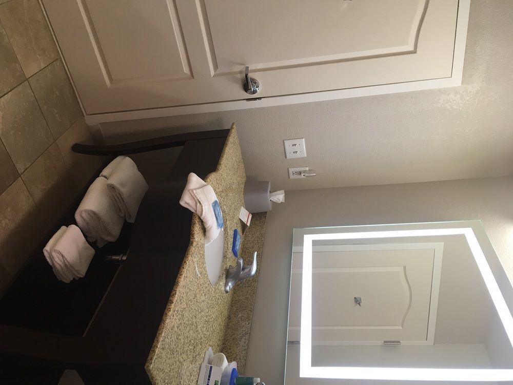Holiday Inn Express West Jefferson By Ihg Luaran gambar