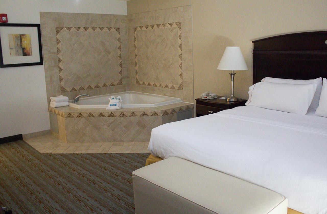 Holiday Inn Express West Jefferson By Ihg Luaran gambar
