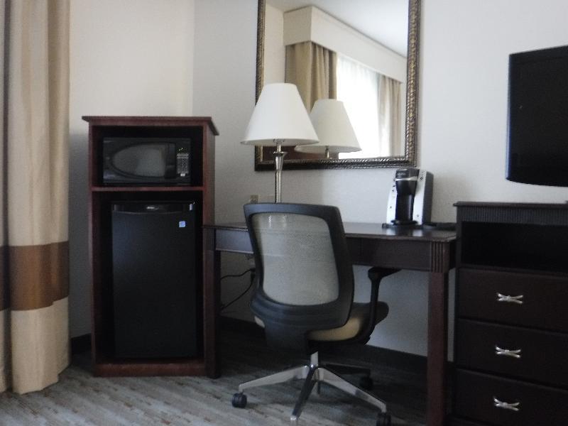 Holiday Inn Express West Jefferson By Ihg Luaran gambar